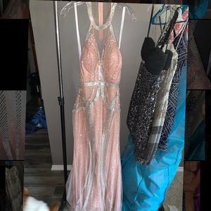 Size 8 fits like 4-6